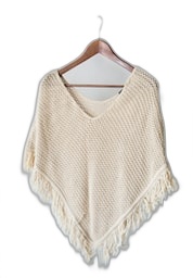 [GEN-000008] Crocheted Poncho Unisize